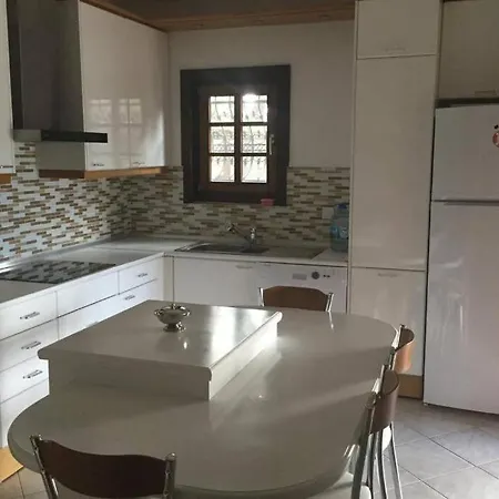 Bitez Oezel Havuzlu Muhafazakar 5+1 * Bodrum