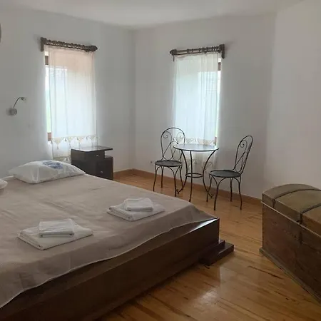 Bitez Oezel Havuzlu Muhafazakar 5+1 Hotel