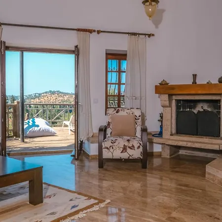 Bitez Oezel Havuzlu Muhafazakar 5+1 * Bodrum